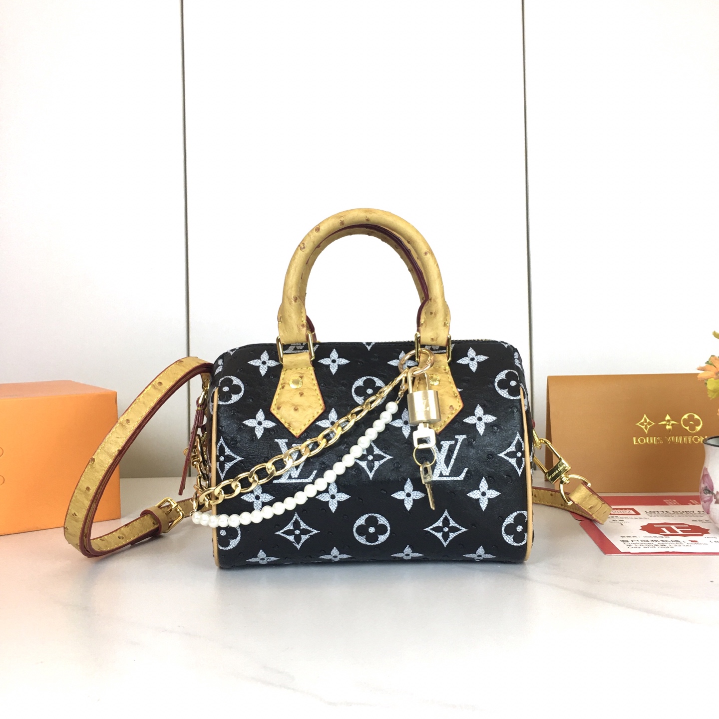 LV bag 774